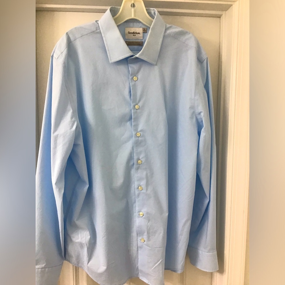 Dress shirt Goodfellow & Co size 17-17.5 light blue